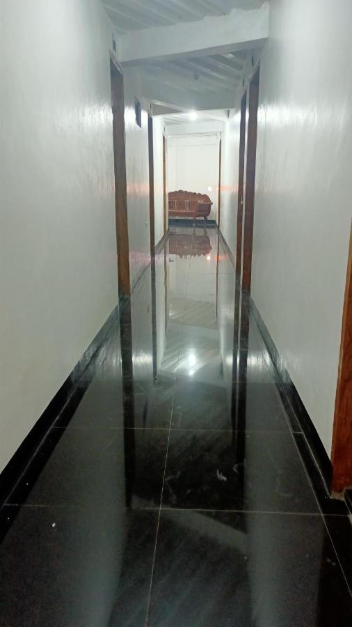 Ludy'S 2 Pension House Carles 외부 사진
